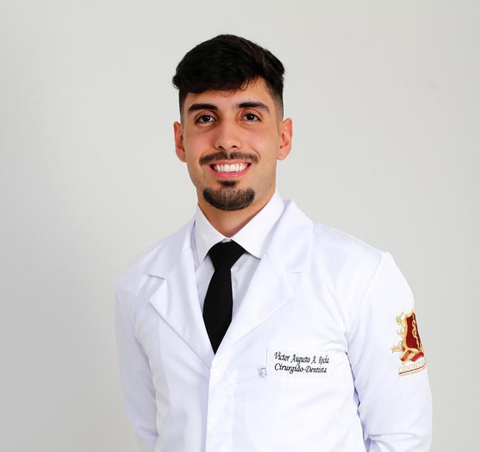 Dr. Victor Rocha, cirurgião-dentista
